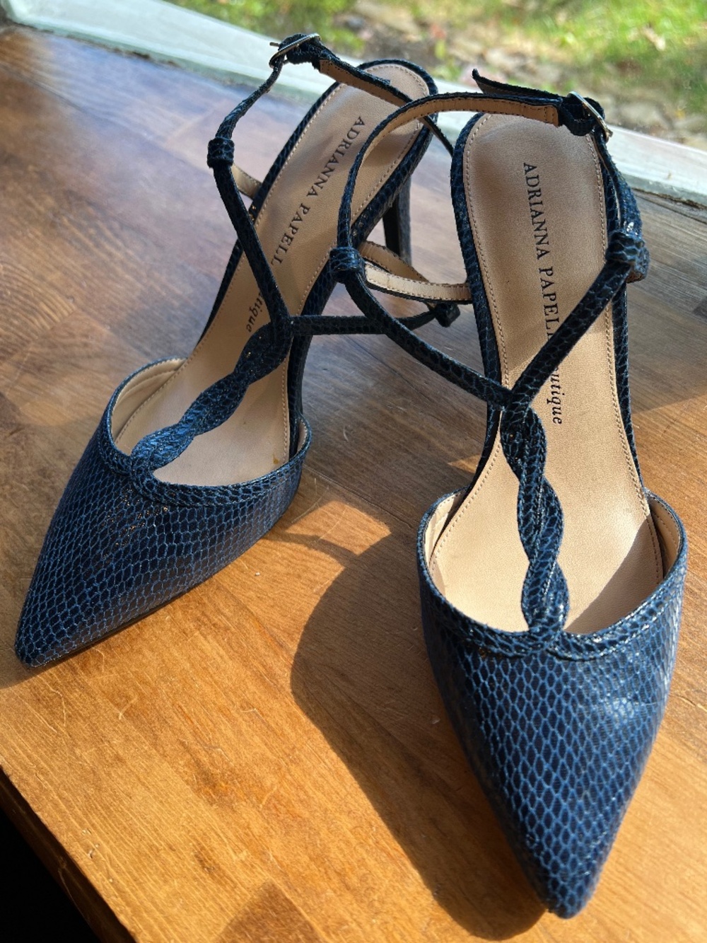 Adrianna Papell Heals Navy Blue Women’s Size 7 / EUR 37